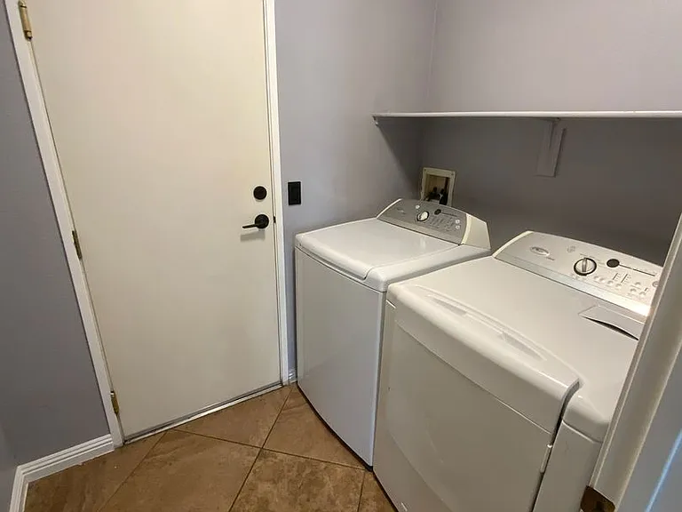 6321 Lorne Green Ave #102 — Photo 14