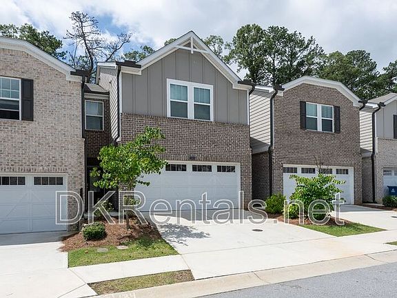 3rd image of 1585 Villageside Ct