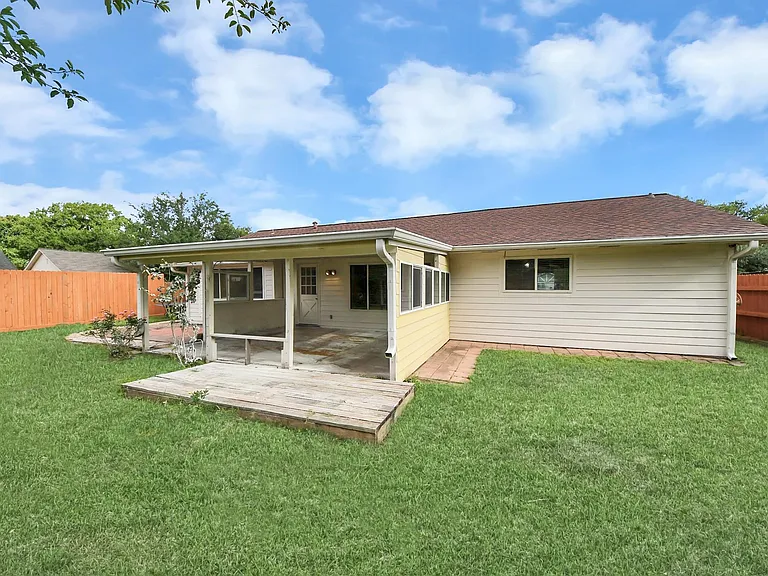 14007 Fleur De Lis Blvd — Photo 10