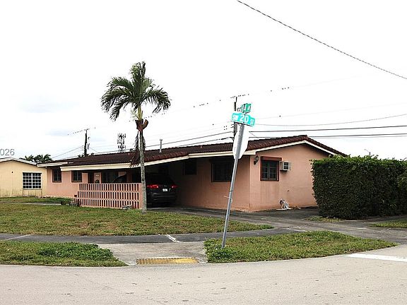 3rd image of 2000 SW 84th Ave