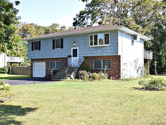 3rd image of 329 Brookville Ave