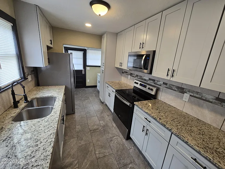 41 Tallulah Ave — Photo 12