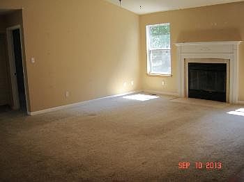4th image of 10138 Waterford Dr