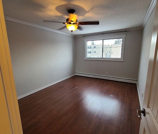 3rd image of 11915 106th St NW #201