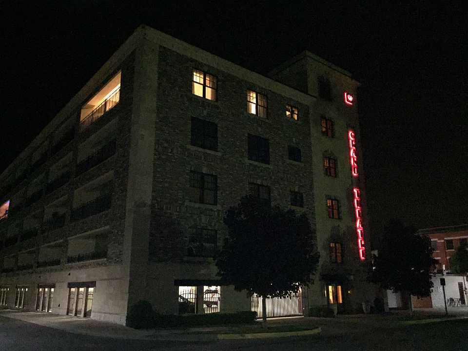 The lights are on in #501!