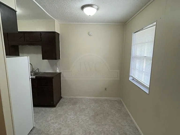 106 W Hoover St, Killeen — Photo 8