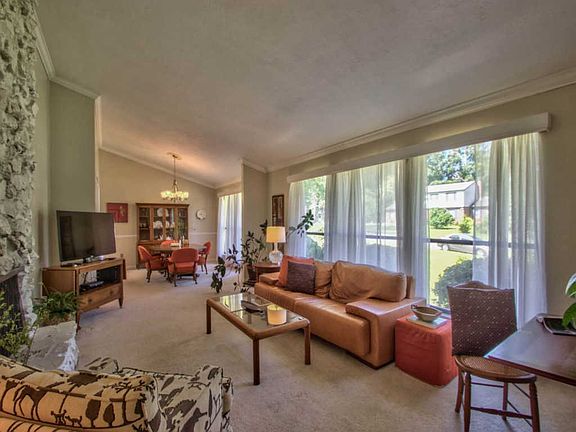 5th image of 4035 Roscrea Dr