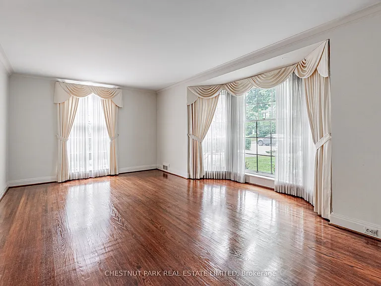 56 Rochester Ave — Photo 4