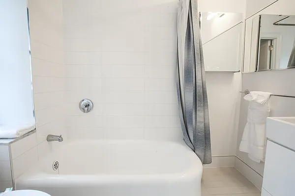 Rented by Stonehenge NYC LLC | media 72