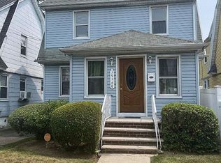 19148 112th Rd, Saint Albans, NY 11412