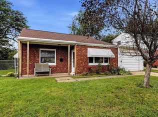 2095 Ogilby Rd, Dubuque, IA 52001