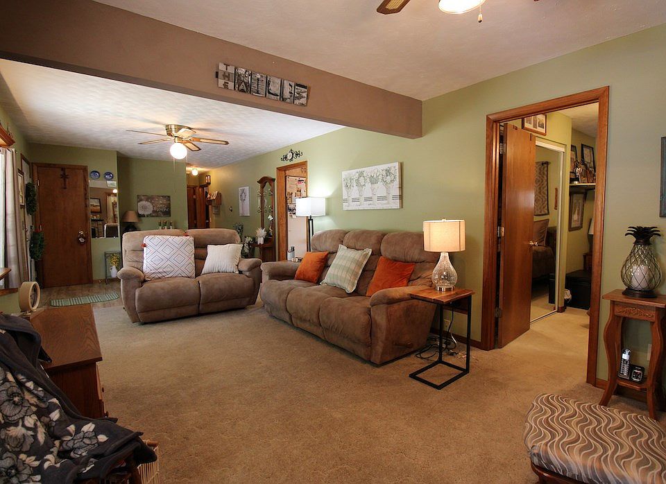 453 Tulane Ave, Salina, KS 67401 Zillow