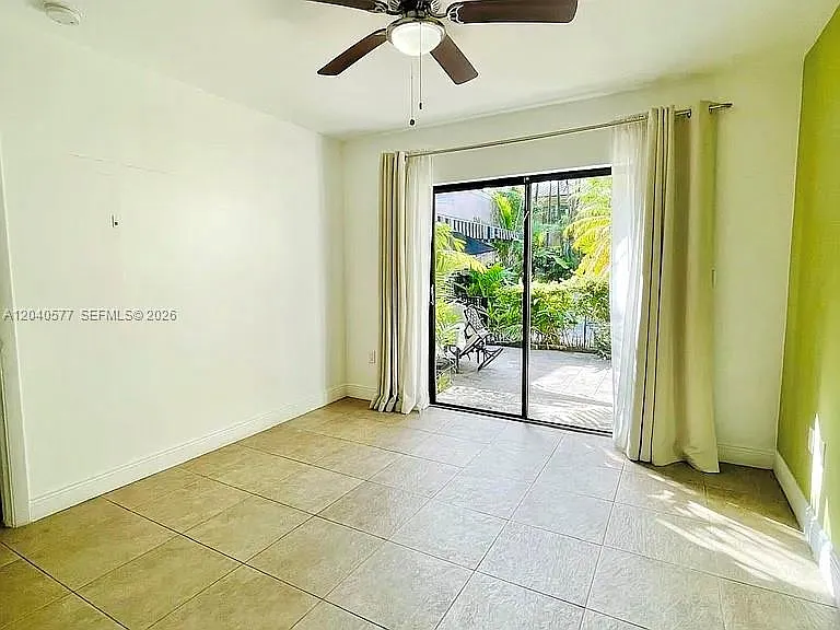 585 NE 66th St #3 — Photo 6