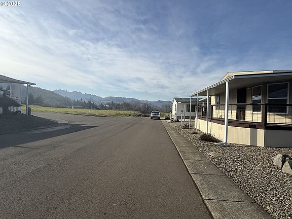 3rd image of 213 River Ridge Ave