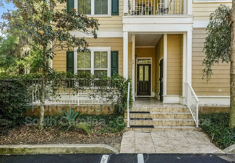 7211 Indigo Palms Way — Photo 1