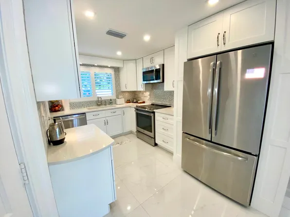 331 Tequesta Dr APT 118, Tequesta, FL 33469