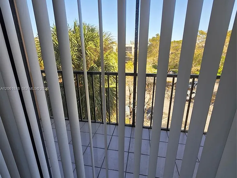 8600 SW 133rd Avenue Rd #424 — Photo 33