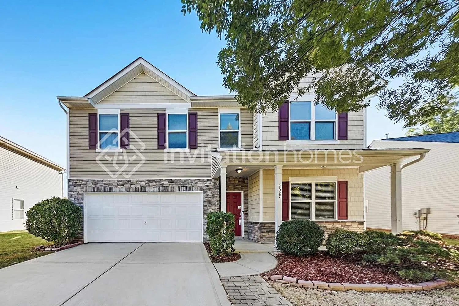 9027 Paddle Oak Rd Charlotte, NC 28227 — Photo 1