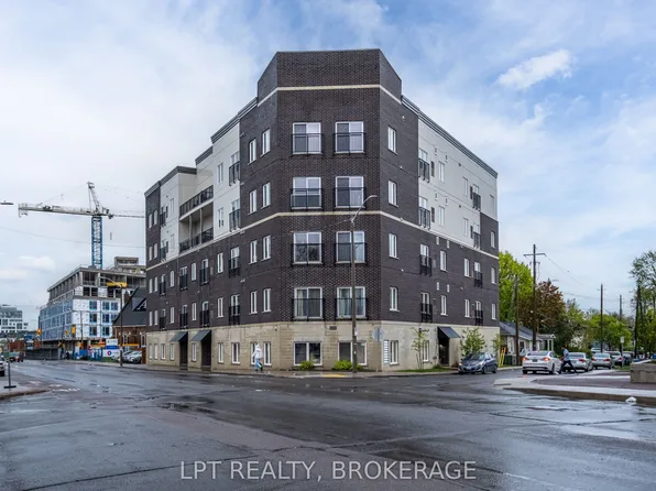 630 Princess St #303, Kingston, ON K7L 1E3