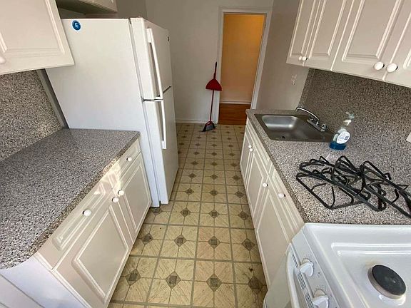4th image of 7666 Austin St APT 1