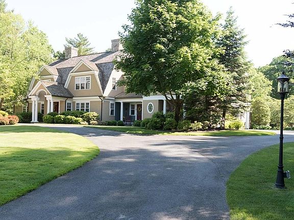 4th image of 14 Settlers Dr