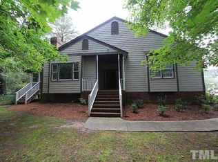 8316 Wycombe Ln, Raleigh, NC 27615