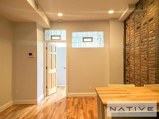 Rented by Native Real Estate LLC | media 32