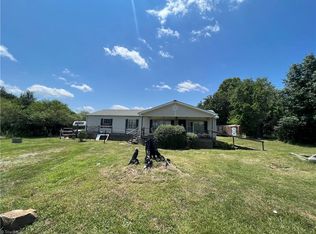 4032 Mecum Rd, Walkertown, NC 27051