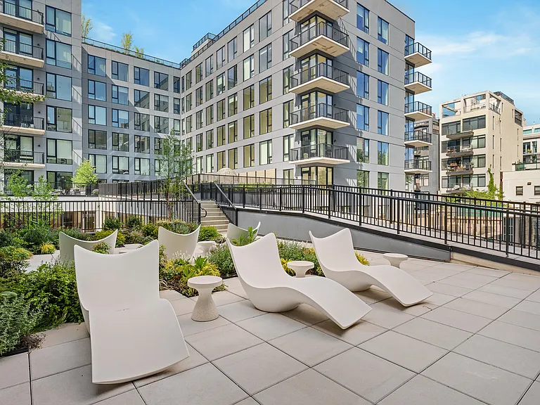 218 Front St #6730 — Photo 36