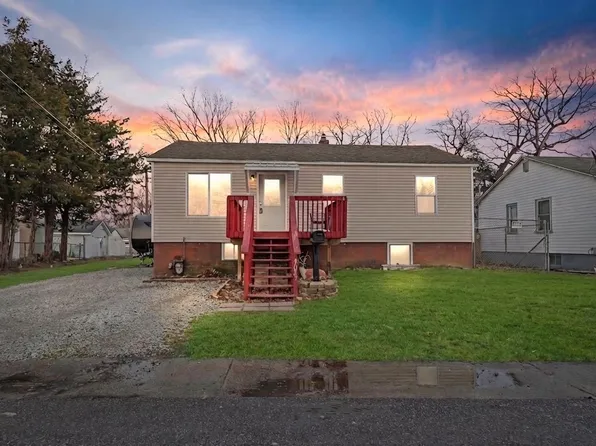 3049 Benton St, Lake Station, IN 46405