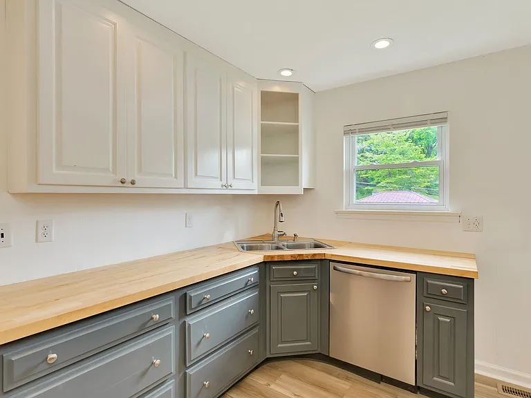 4107 Cherryton Dr #A — Photo 2