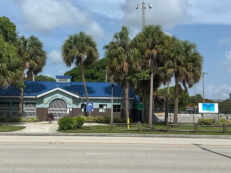 733 Green St — Photo 15