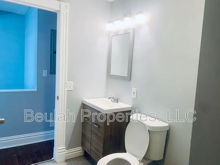 2409 S 12th St #3F — Photo 5