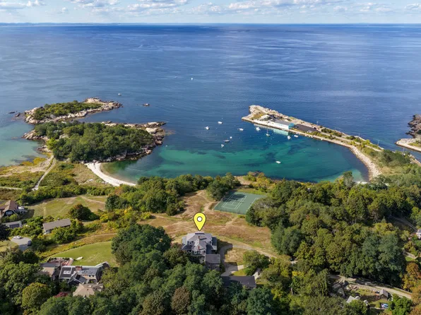 7 Homestead Dr, Gloucester, MA 01930