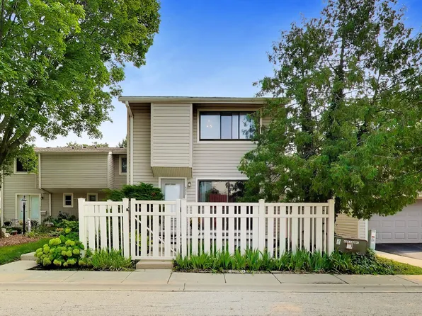 455 Verde Dr #455, Schaumburg, IL 60173