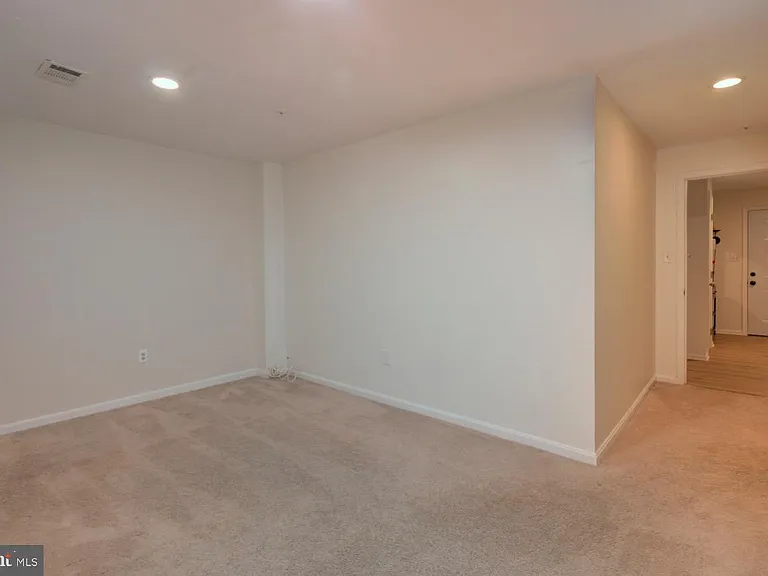 2813 31st Ave — Photo 27