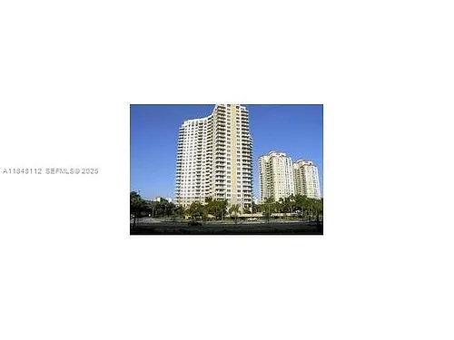 19501 W Country Club Dr Photo 1