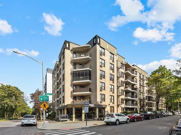 1874 Pelham Pkwy S APT 2R, Bronx, NY 10461