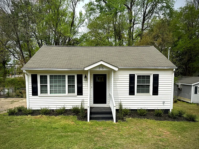 215 Walnut St — Photo 30