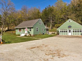 31279 326th St, Chatfield, MN 55923