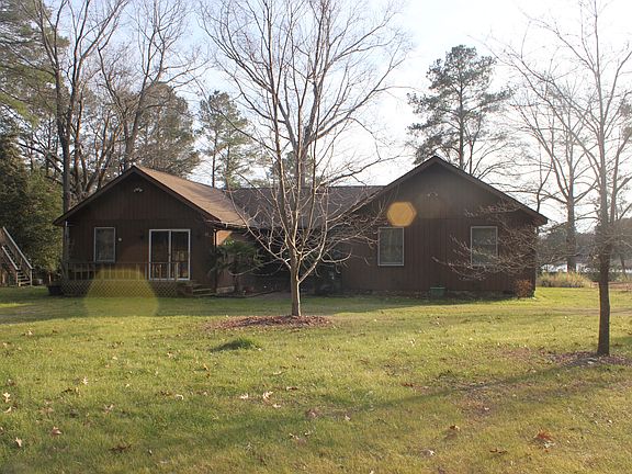 2nd image of 128 Pepperbox Ln