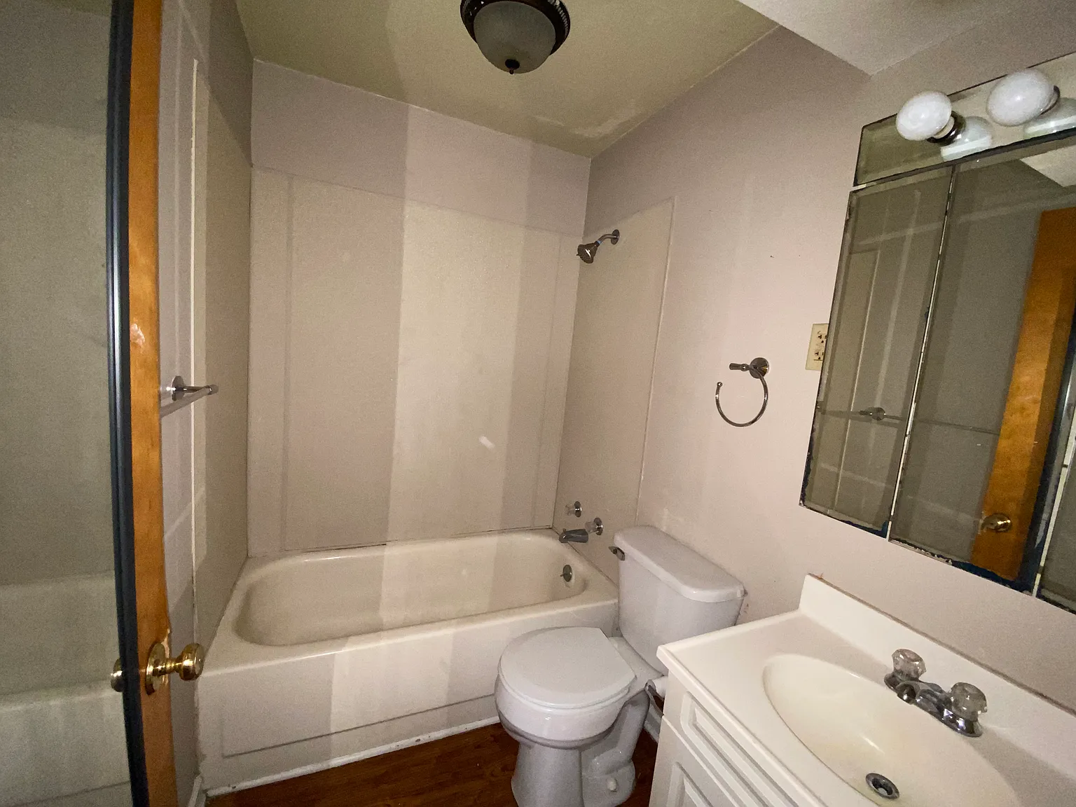 2 bed, 600 sqft, $775 — Photo 4