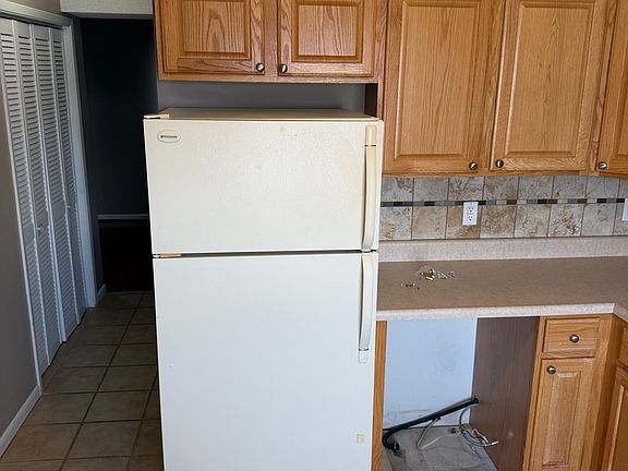 3rd image of 1545 SW Chelsea Dr #1545