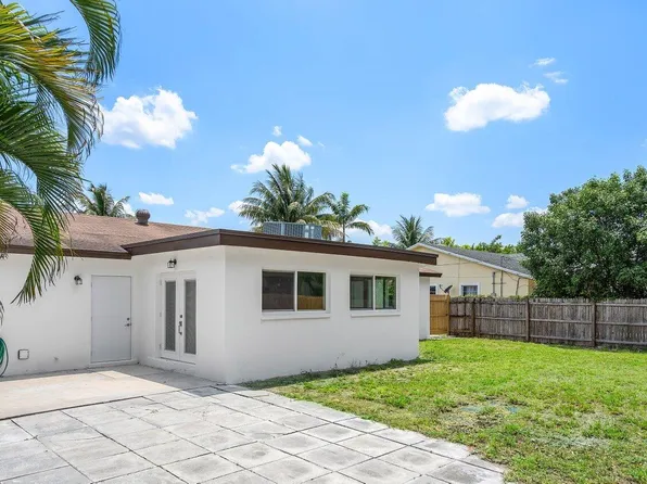 1774 16th Avenue N, Lake Worth Beach, FL 33460