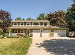 898 Copperkettle Rd, Webster, NY 14580