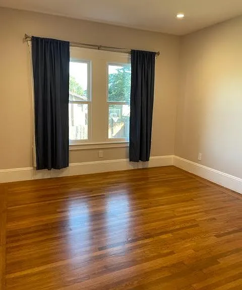 146 Ashton Ave — Photo 10