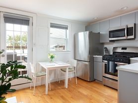 305 Sumner St, East Boston, MA