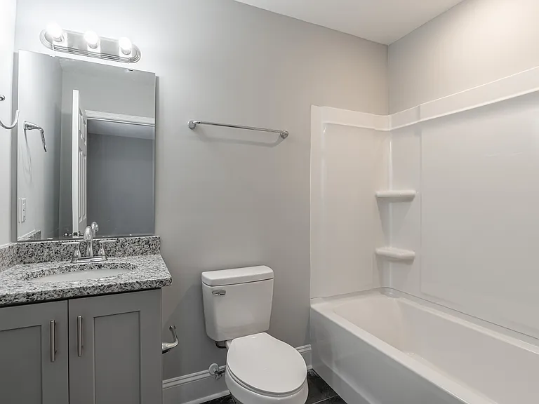 202 Carolina St — Photo 13