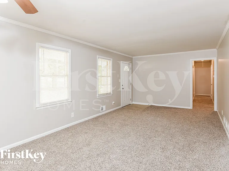3605 Las Olas Dr — Photo 6