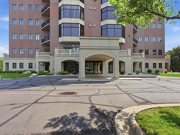 2nd image of 2908 W 37th Cir